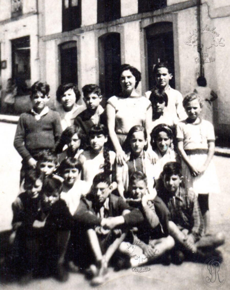 1957 Agosto -Escuela de Dosinda Cerqueiro